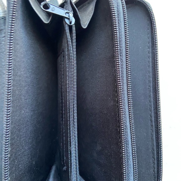 Fossil crossbody/ Wallet Bag. - Picture 5 of 8